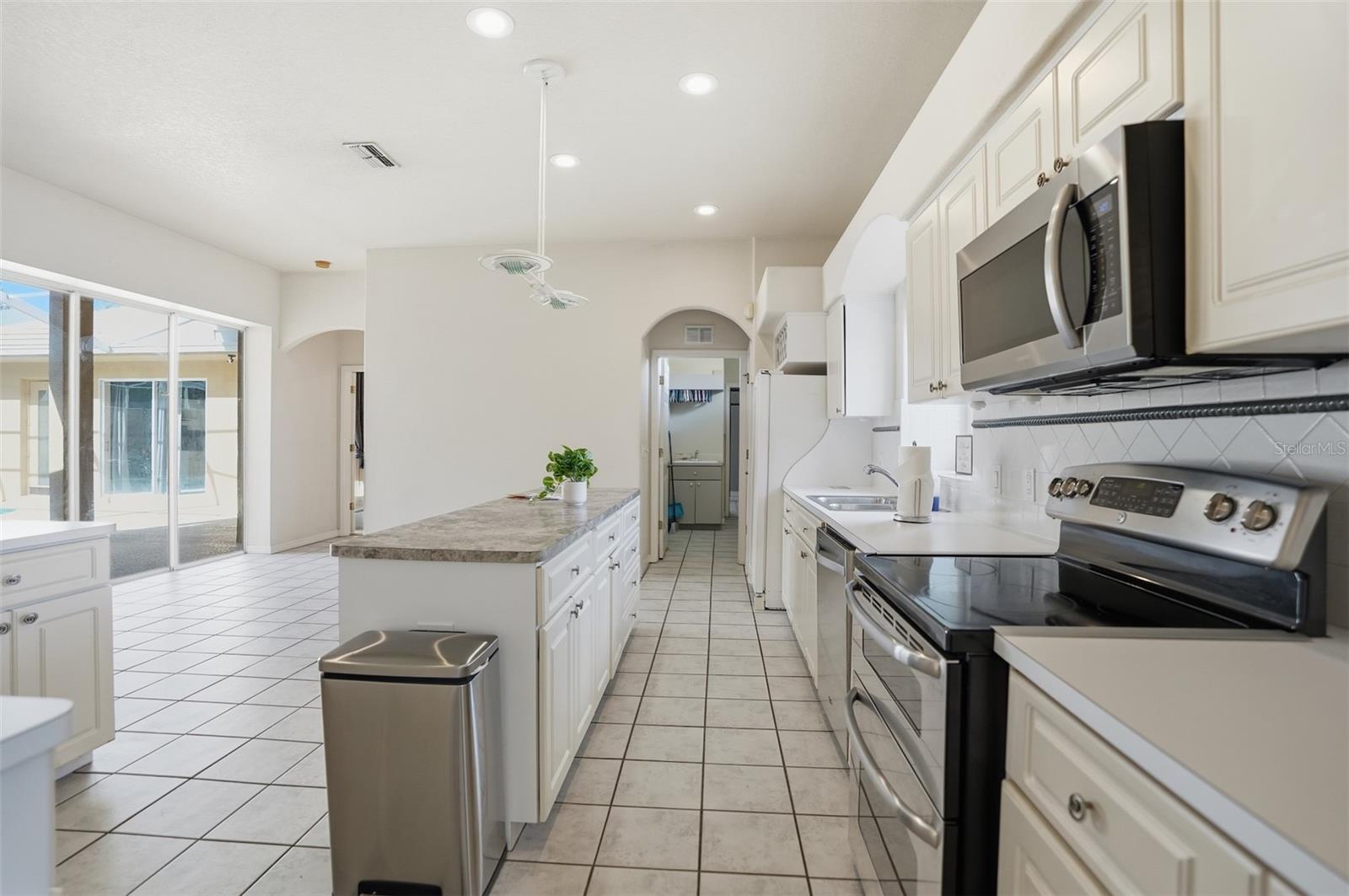 Image 5 of 45 For 14260 Pullman Drive