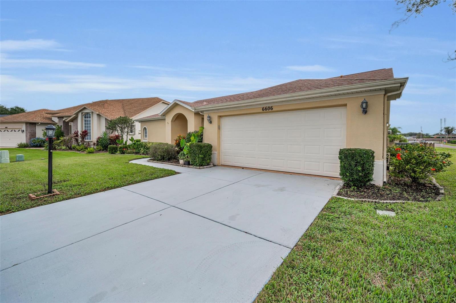 Image 3 of 59 For 6606 Garden Palm Court