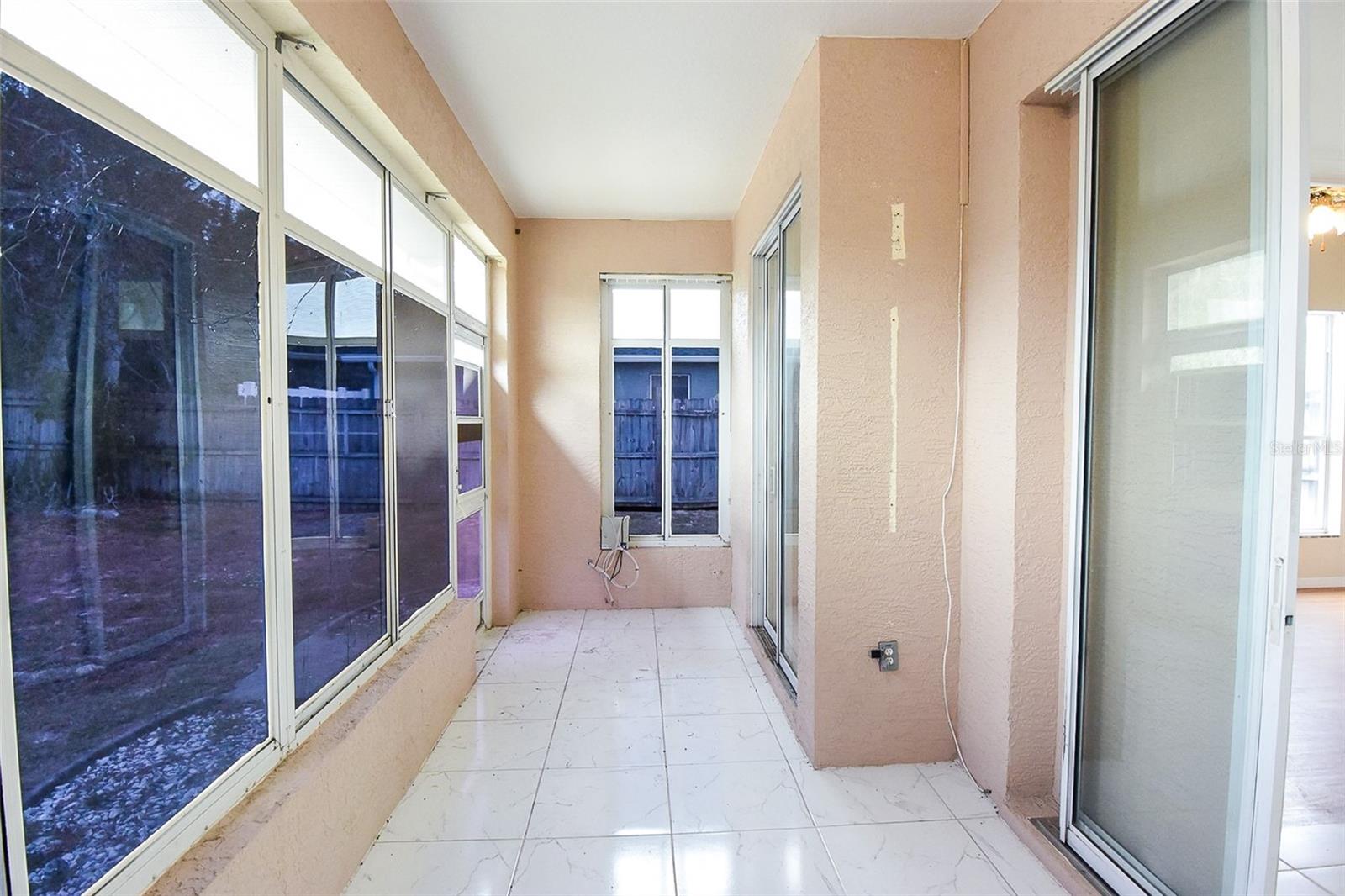 Image 33 of 43 For 3467 Everett Avenue