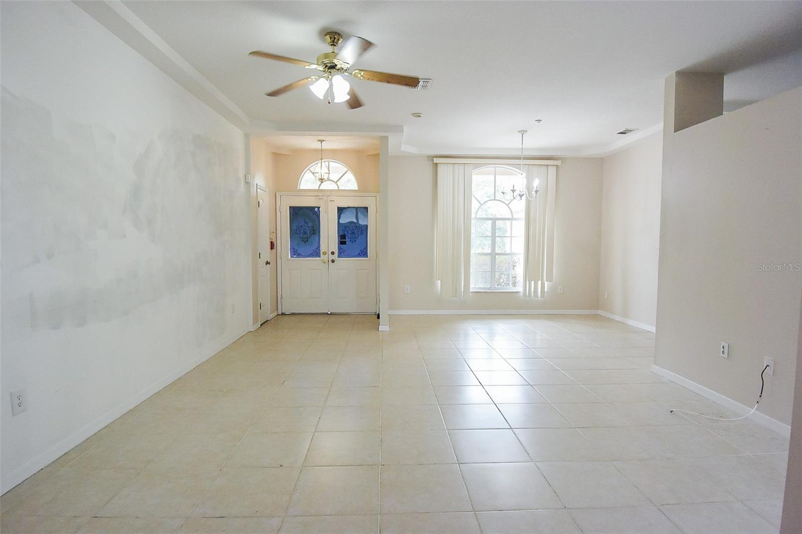 Image 8 of 43 For 3467 Everett Avenue