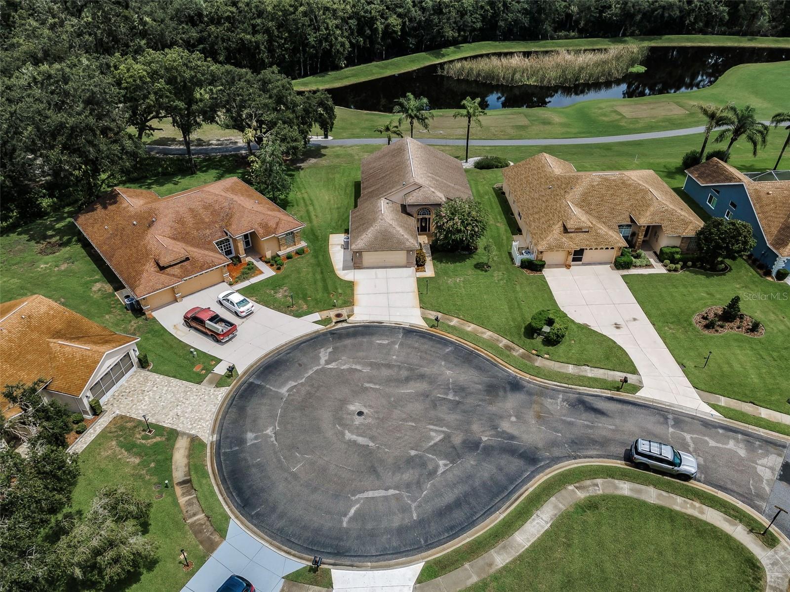 Image 6 of 66 For 6622 Pine Walk Drive