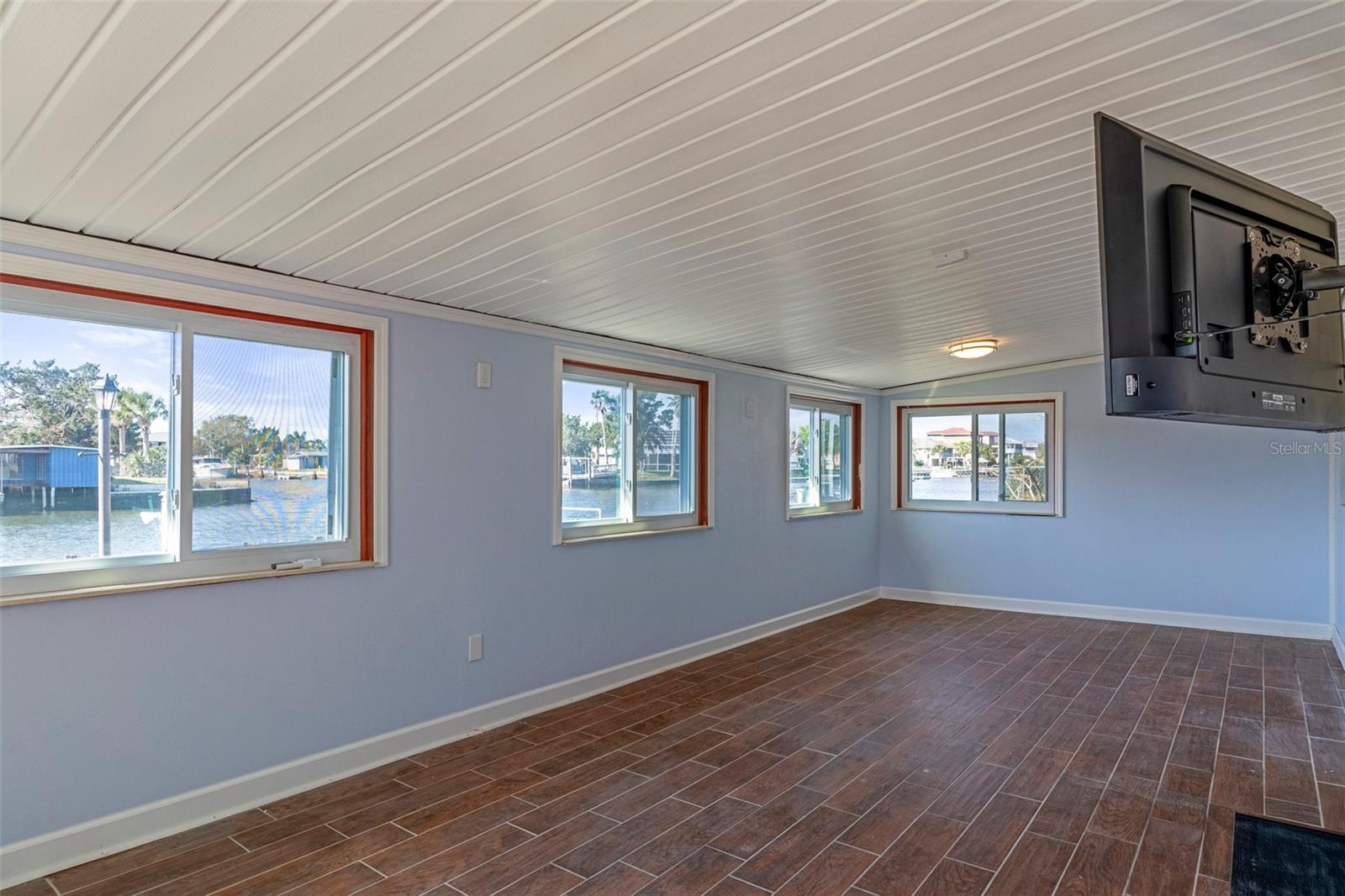 Image 22 of 29 For 4964 Cedarbrook Lane