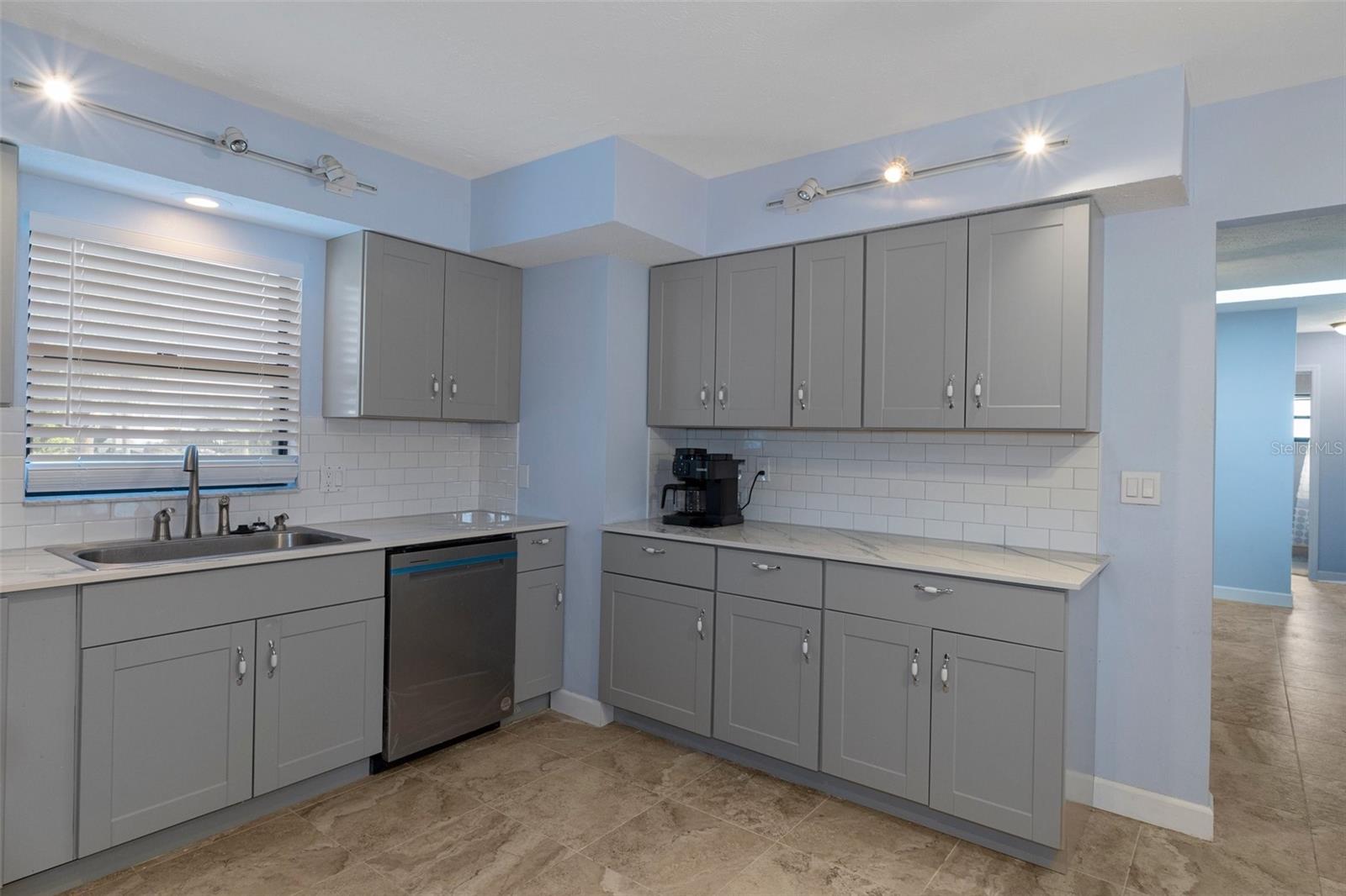 Image 8 of 29 For 4964 Cedarbrook Lane