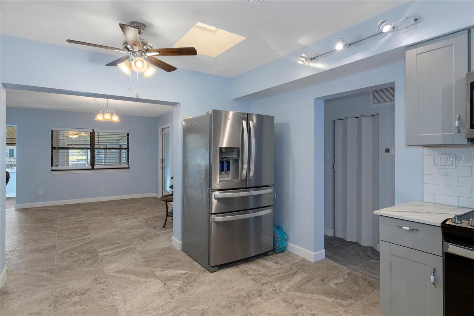 Image 9 of 29 For 4964 Cedarbrook Lane