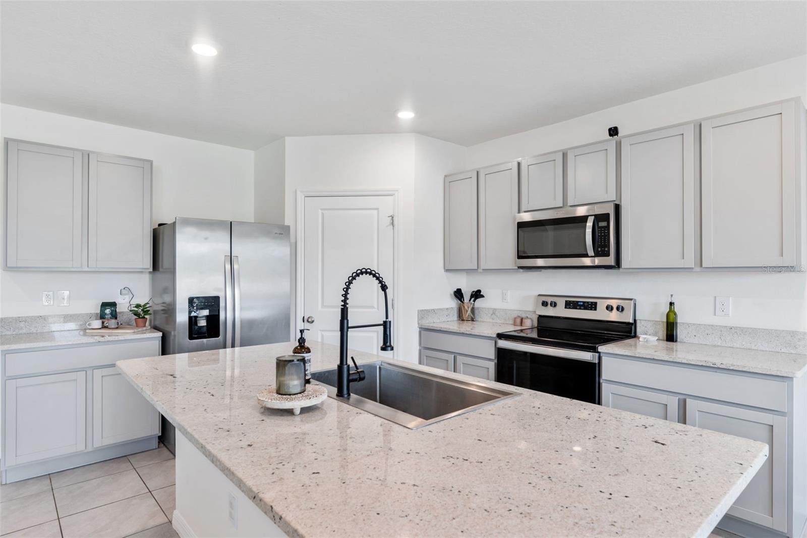 Image 13 of 43 For 30935 Penny Surf Loop