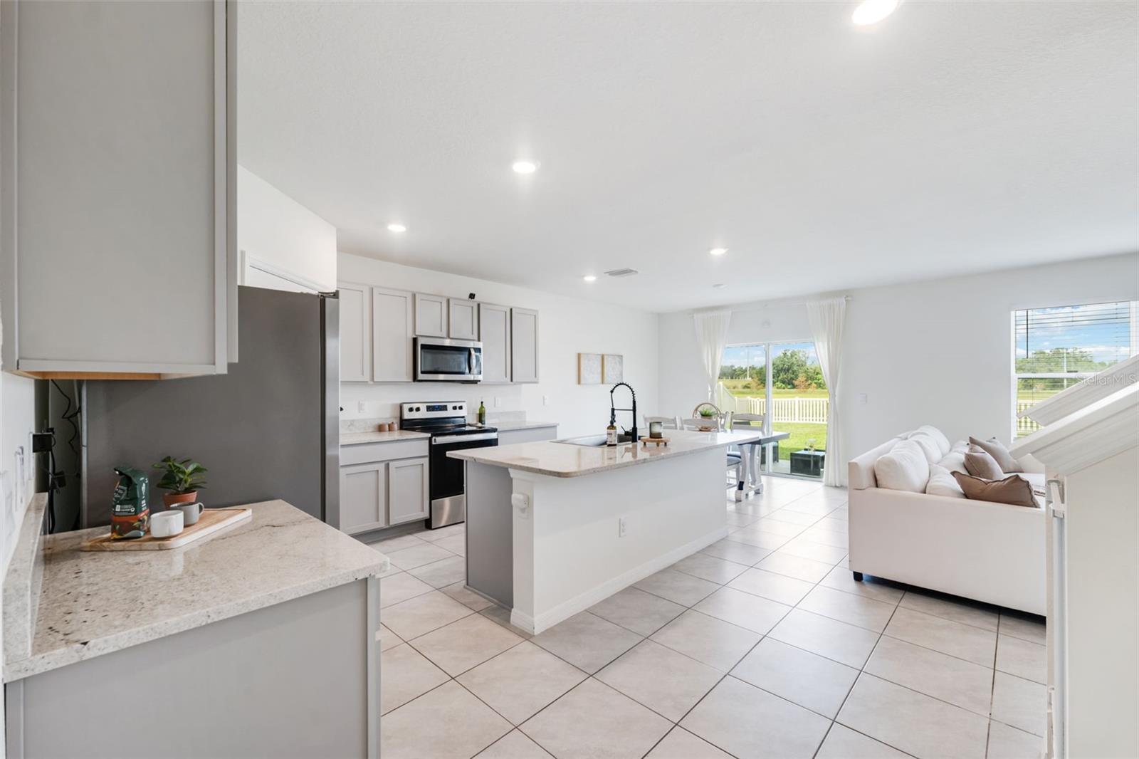 Image 15 of 43 For 30935 Penny Surf Loop