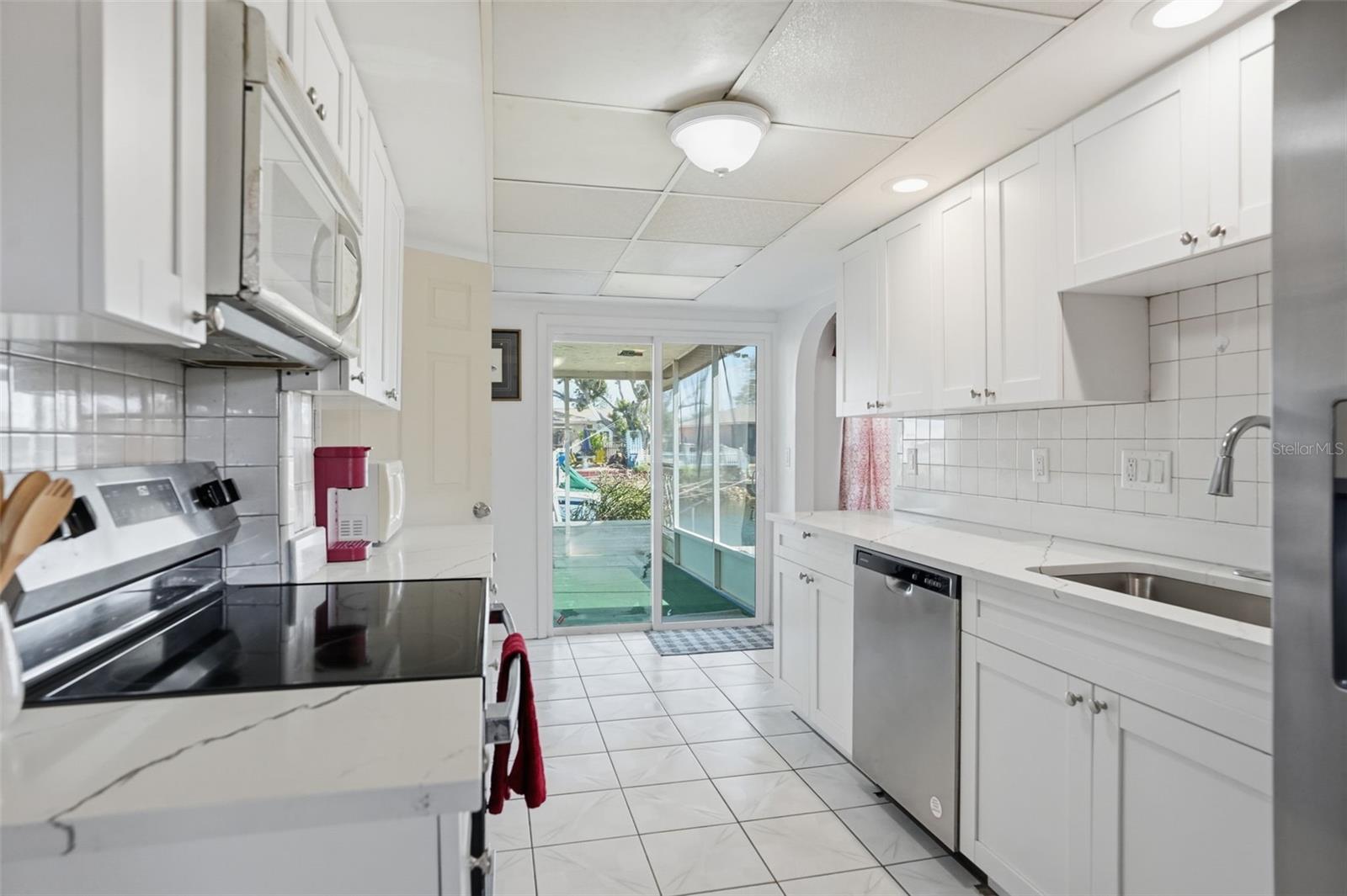 Image 11 of 48 For 13630 Garris Drive