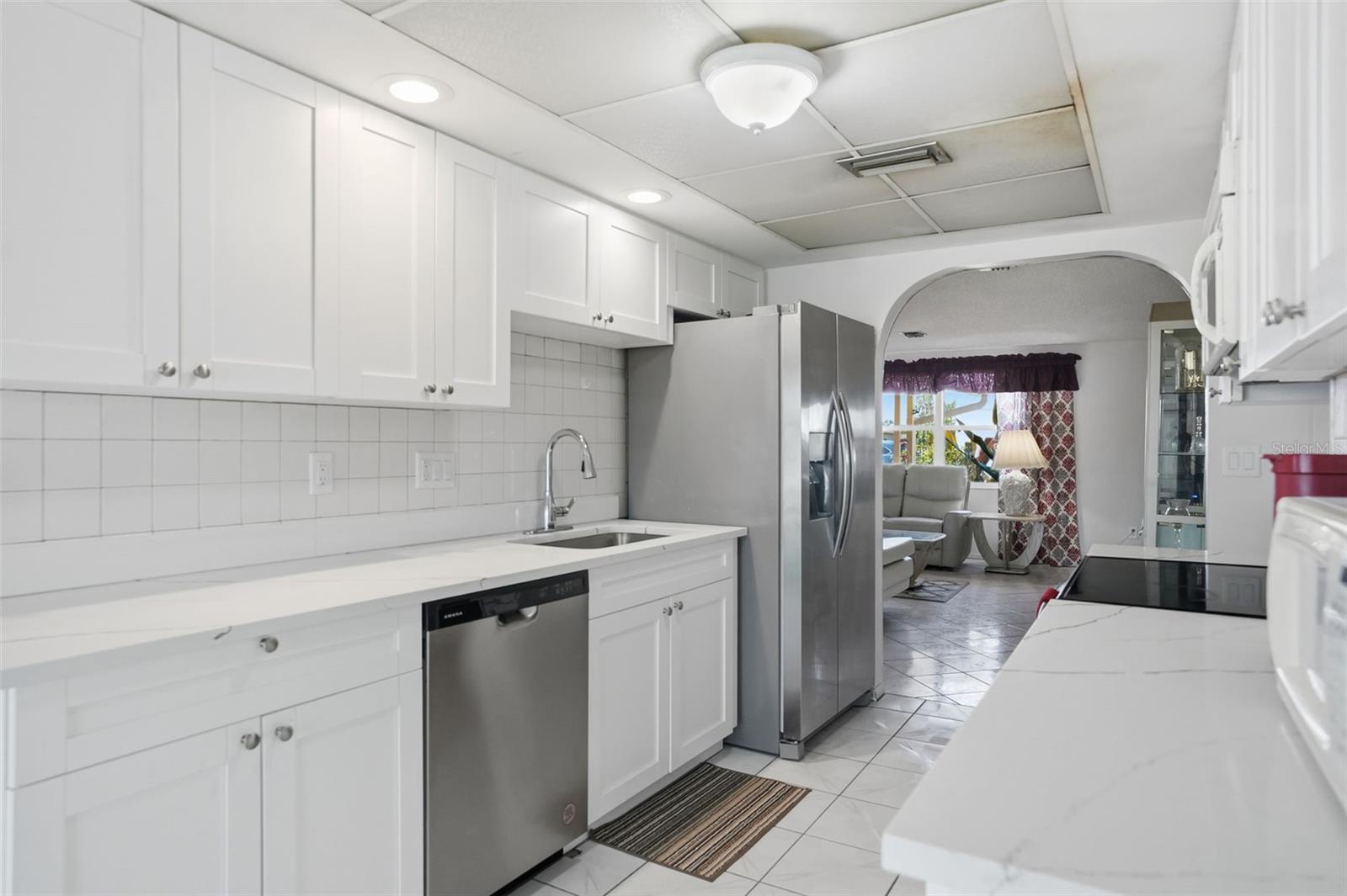 Image 14 of 48 For 13630 Garris Drive