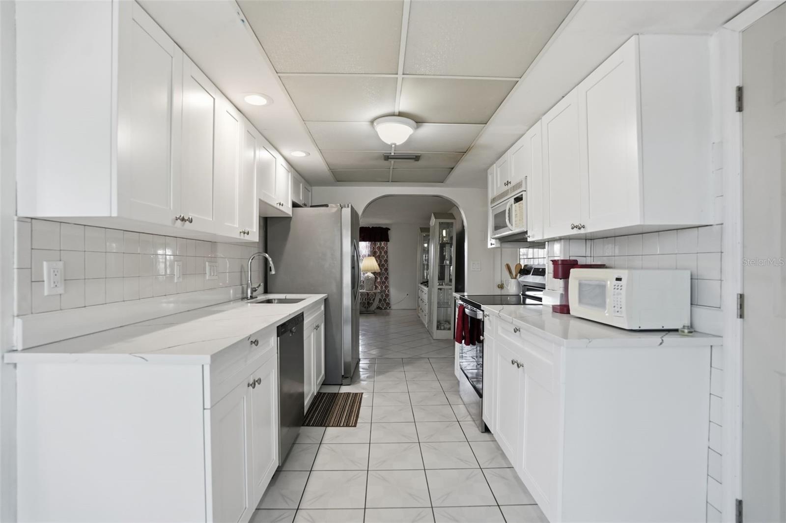 Image 16 of 48 For 13630 Garris Drive