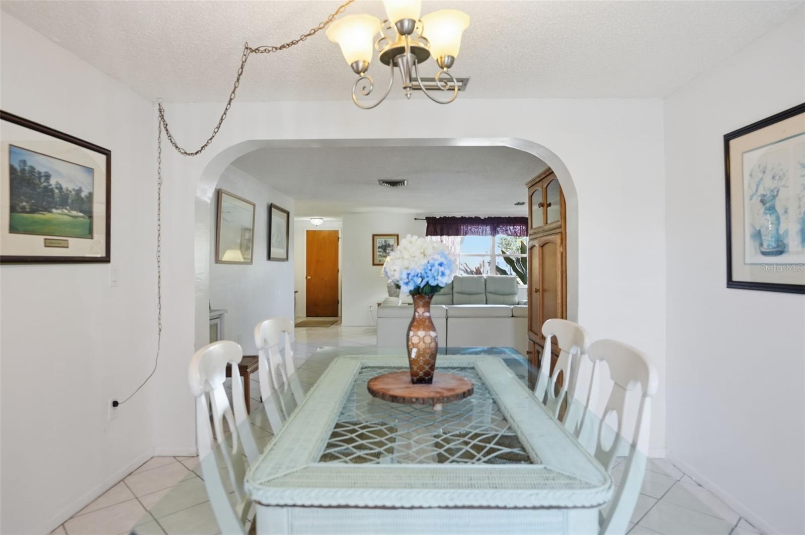 Image 19 of 48 For 13630 Garris Drive