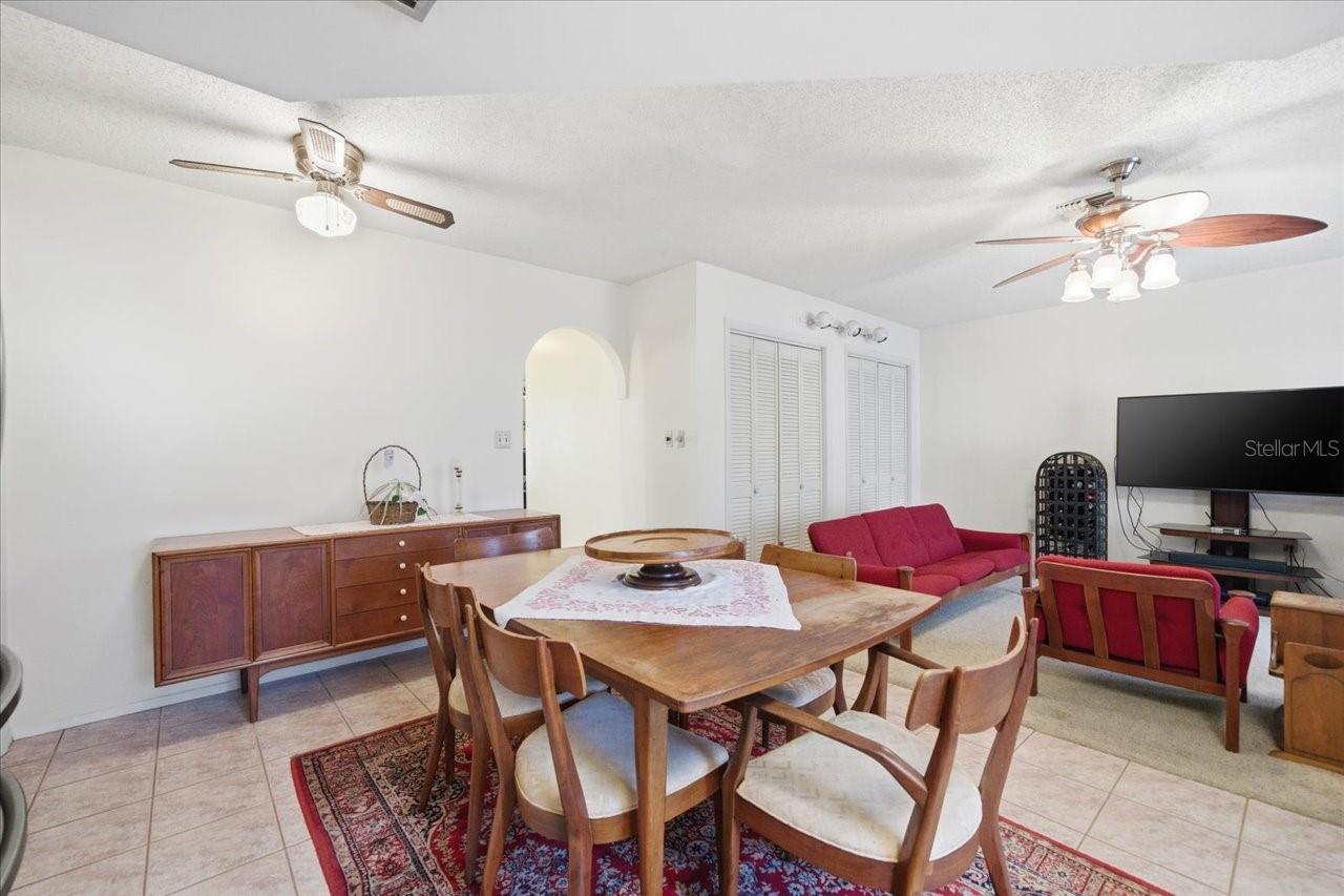 Image 21 of 36 For 12439 Hanley Drive