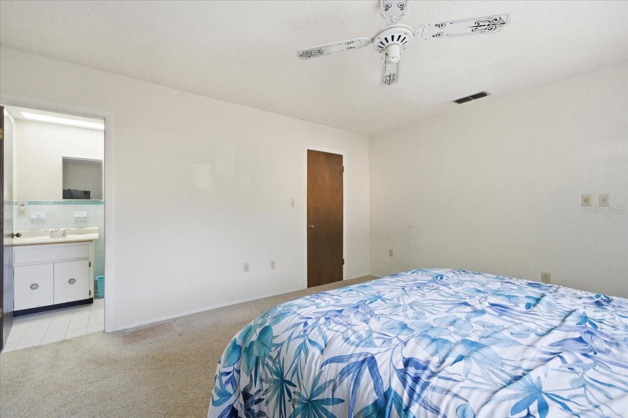 Image 24 of 36 For 12439 Hanley Drive