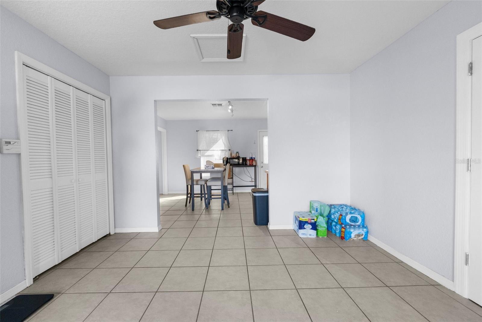 Image 11 of 35 For 11780 Linden Drive