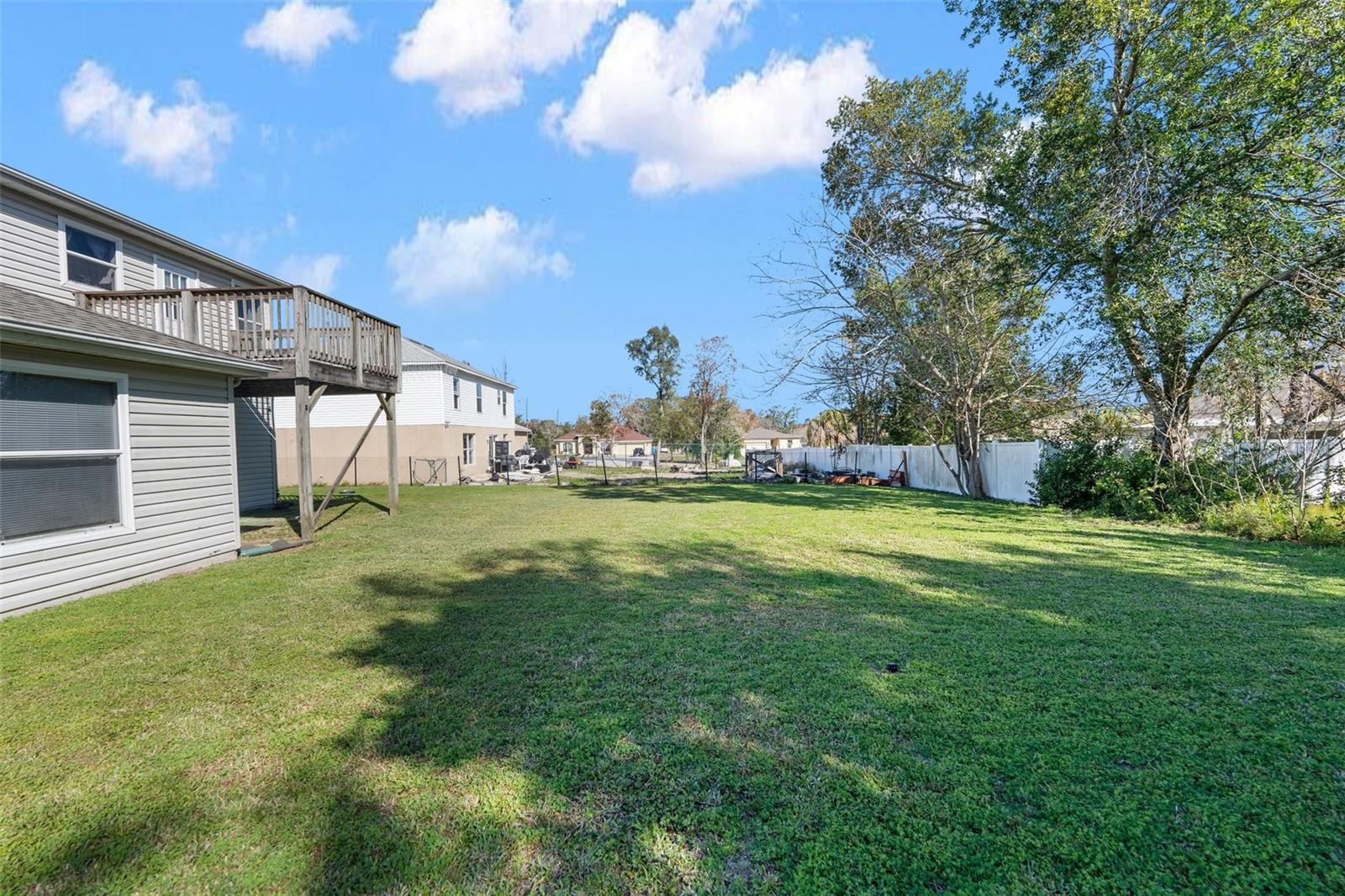 Image 8 of 35 For 11780 Linden Drive