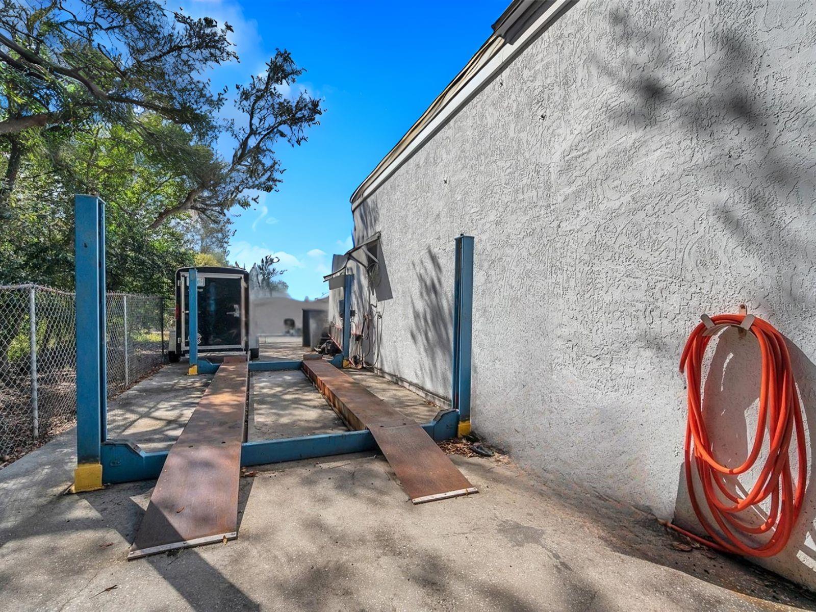 Image 7 of 10 For 1941 Pinellas Avenue