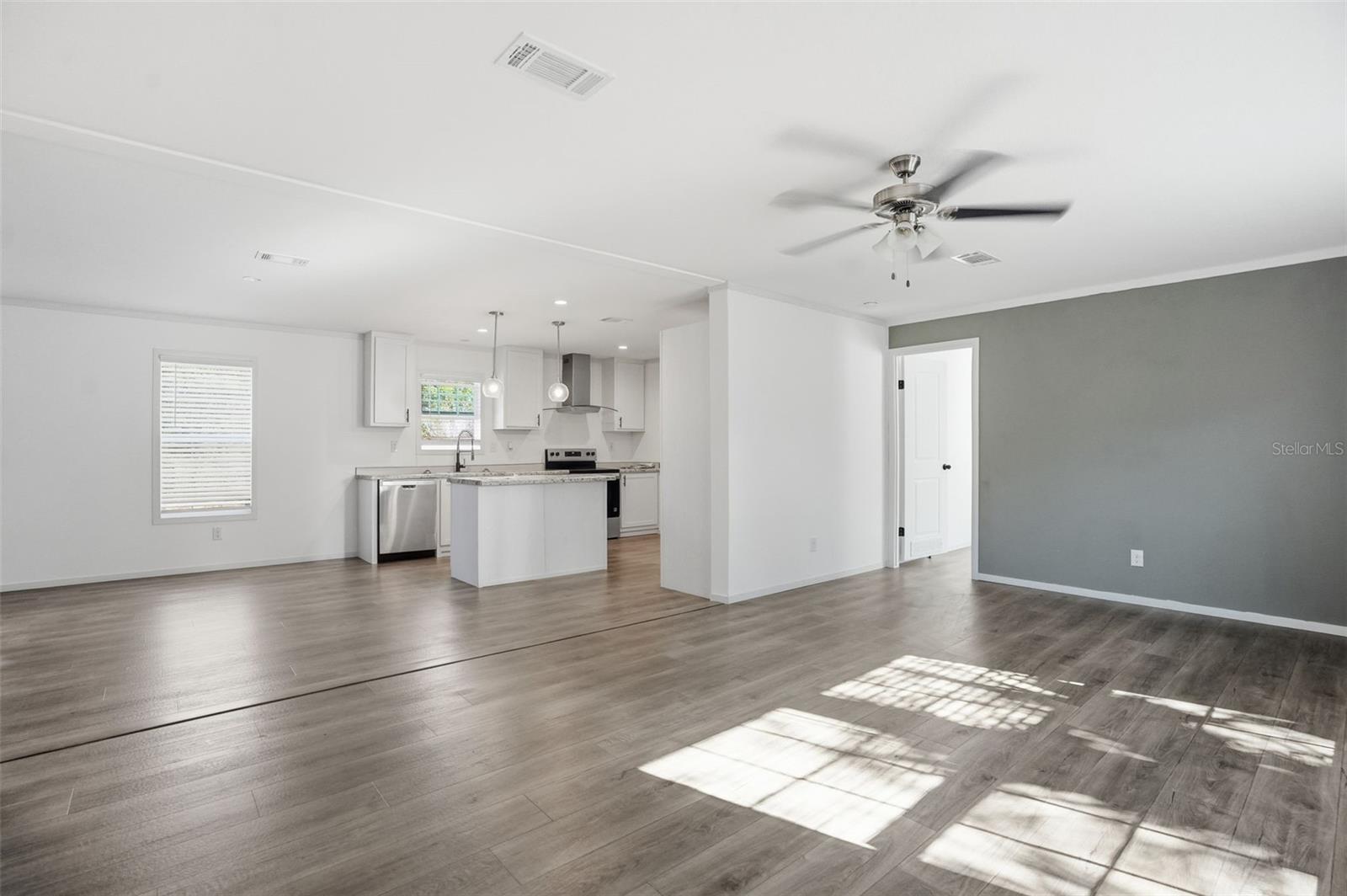 Image 10 of 52 For 4195 Orlando Avenue