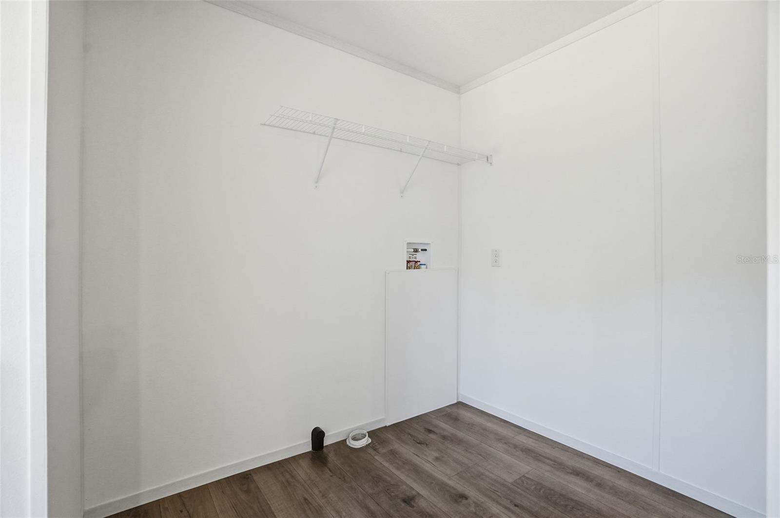 Image 27 of 52 For 4195 Orlando Avenue