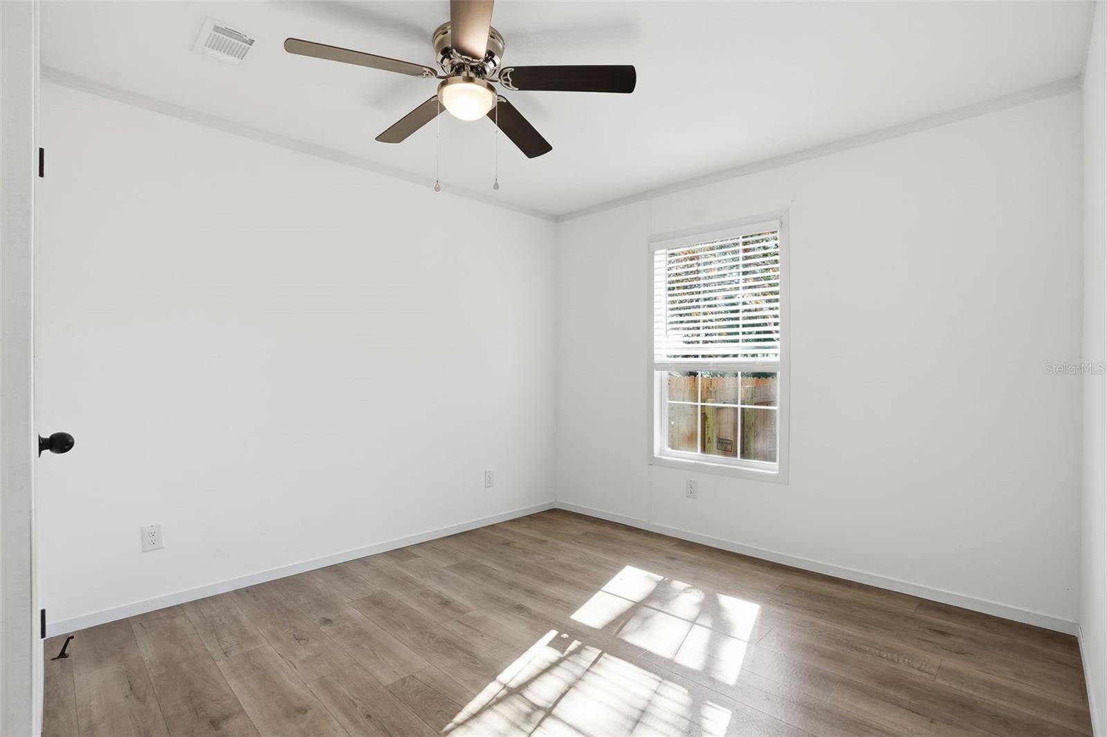 Image 39 of 52 For 4195 Orlando Avenue