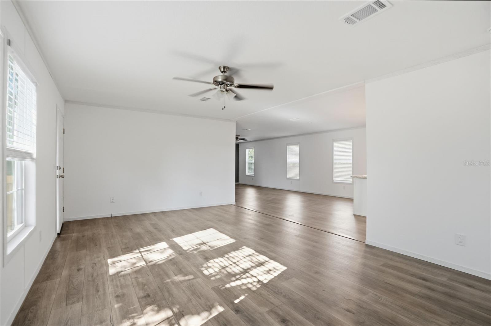 Image 42 of 52 For 4195 Orlando Avenue