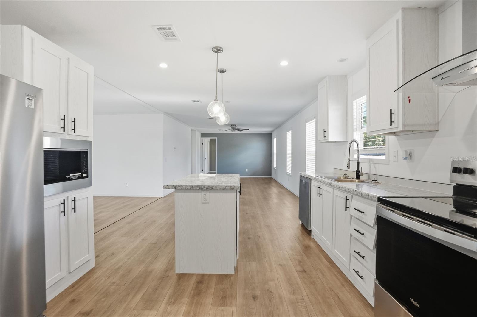 Image 44 of 52 For 4195 Orlando Avenue