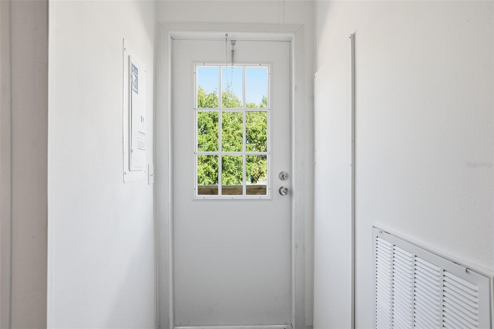 Image 49 of 52 For 4195 Orlando Avenue