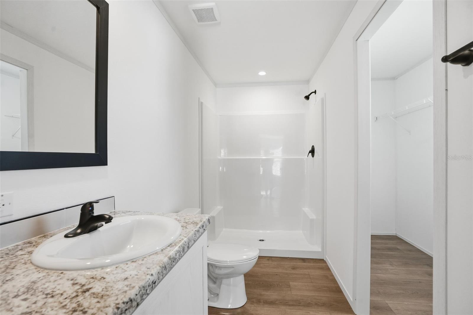 Image 5 of 52 For 4195 Orlando Avenue