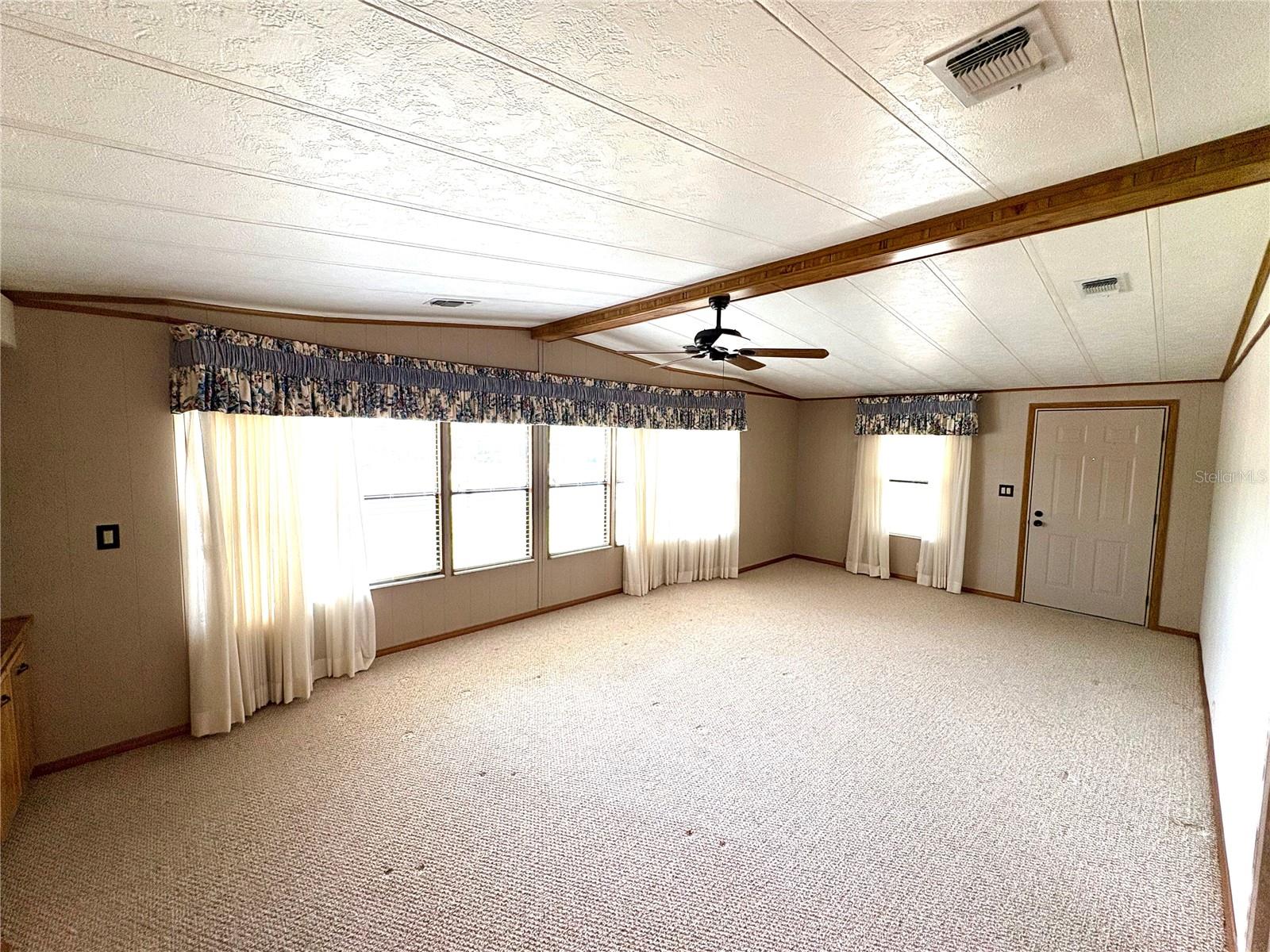 Image 11 of 29 For 7590 Highpoint Boulevard