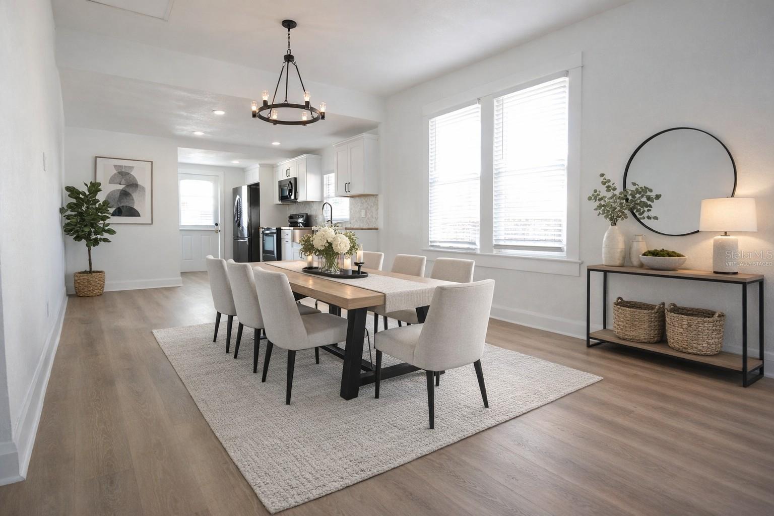 Image 12 of 27 For 3810 Arlington Avenue