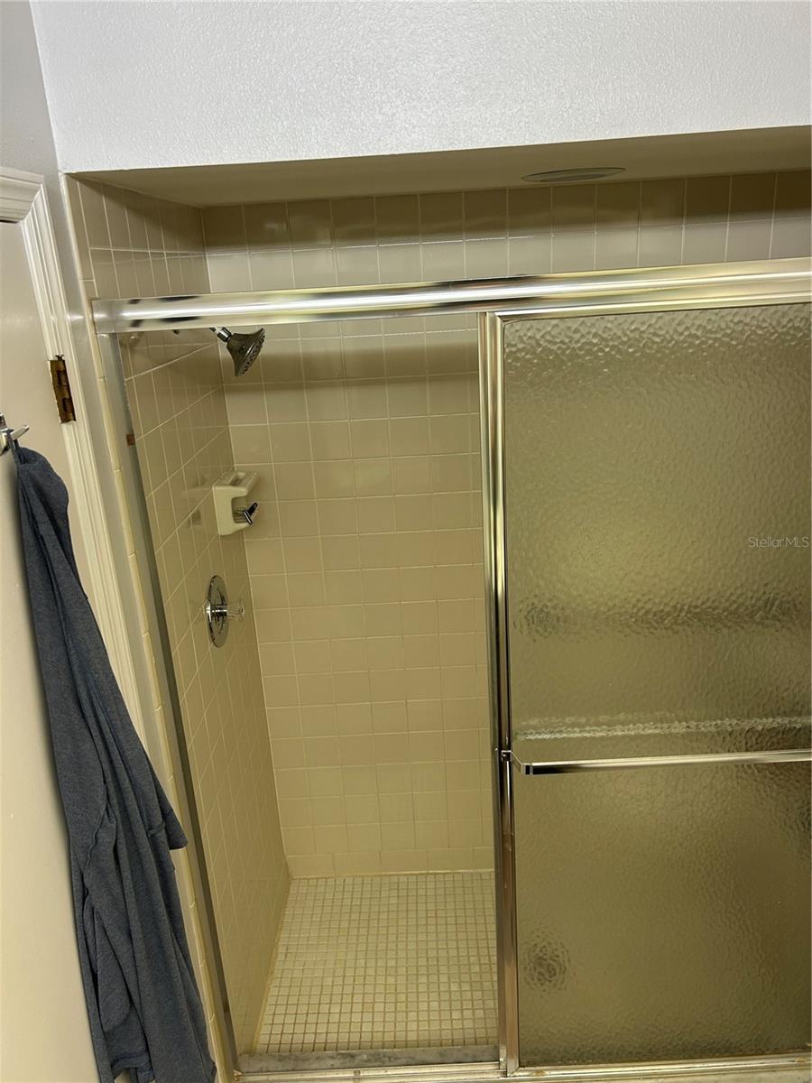 Image 14 of 15 For 7638 Rockville Court