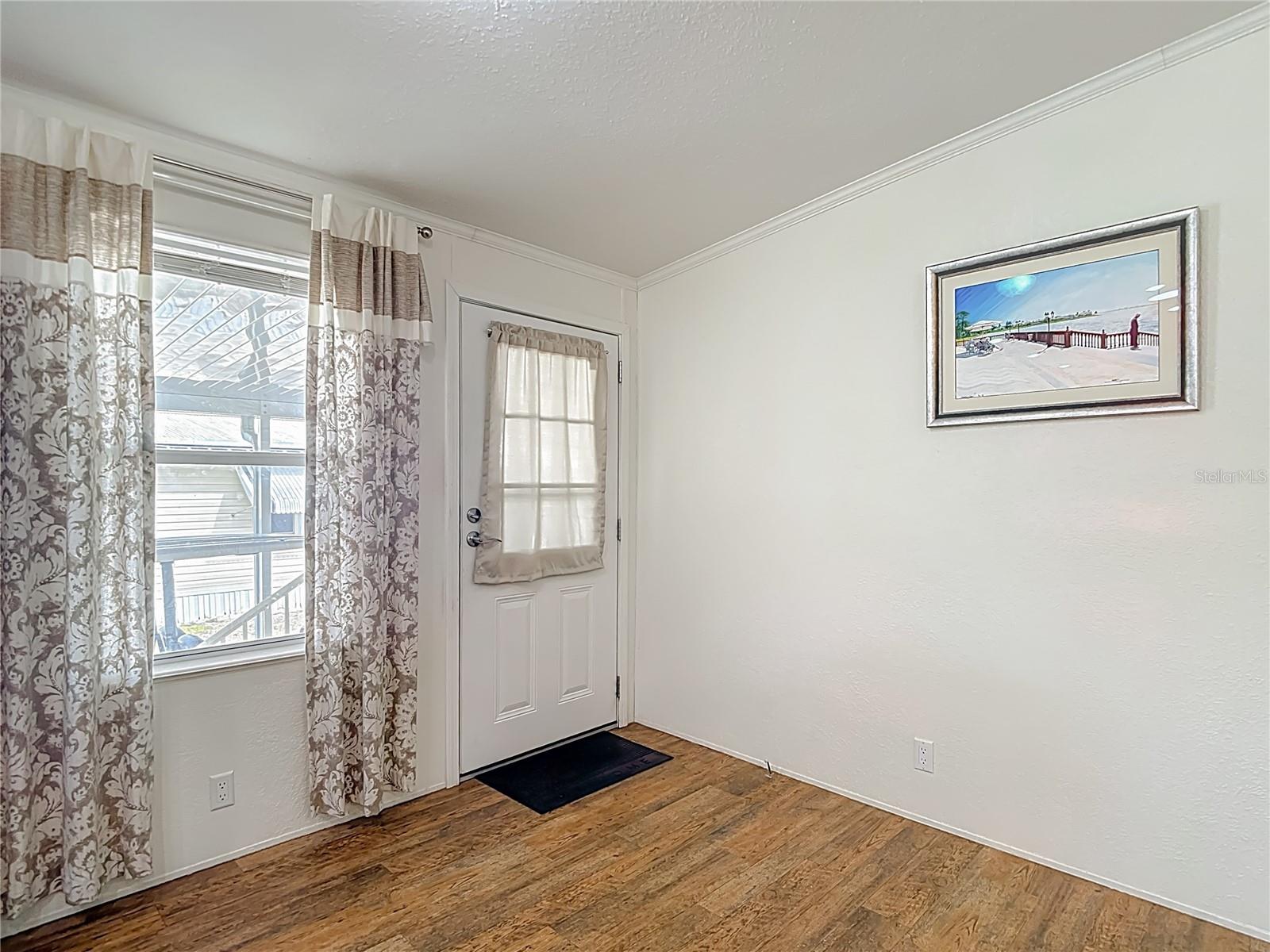 Image 12 of 58 For 15461 Brookridge Boulevard