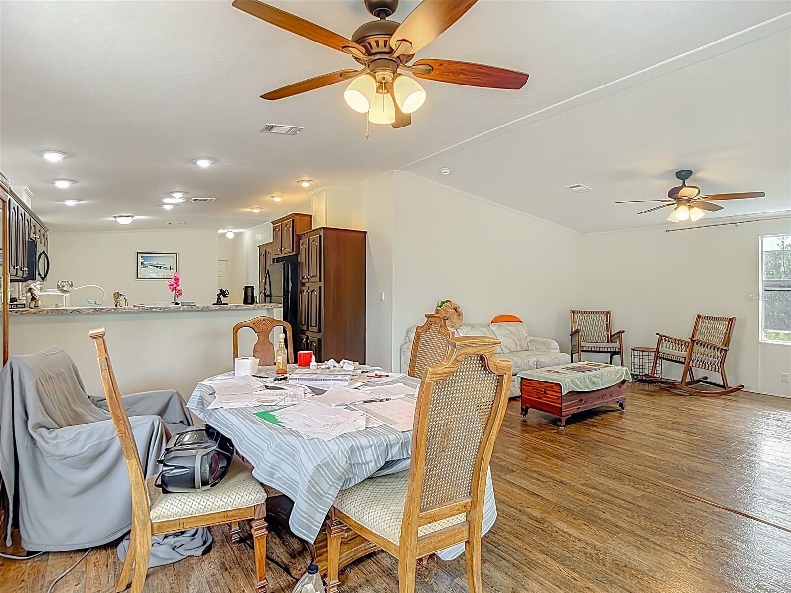 Image 25 of 58 For 15461 Brookridge Boulevard