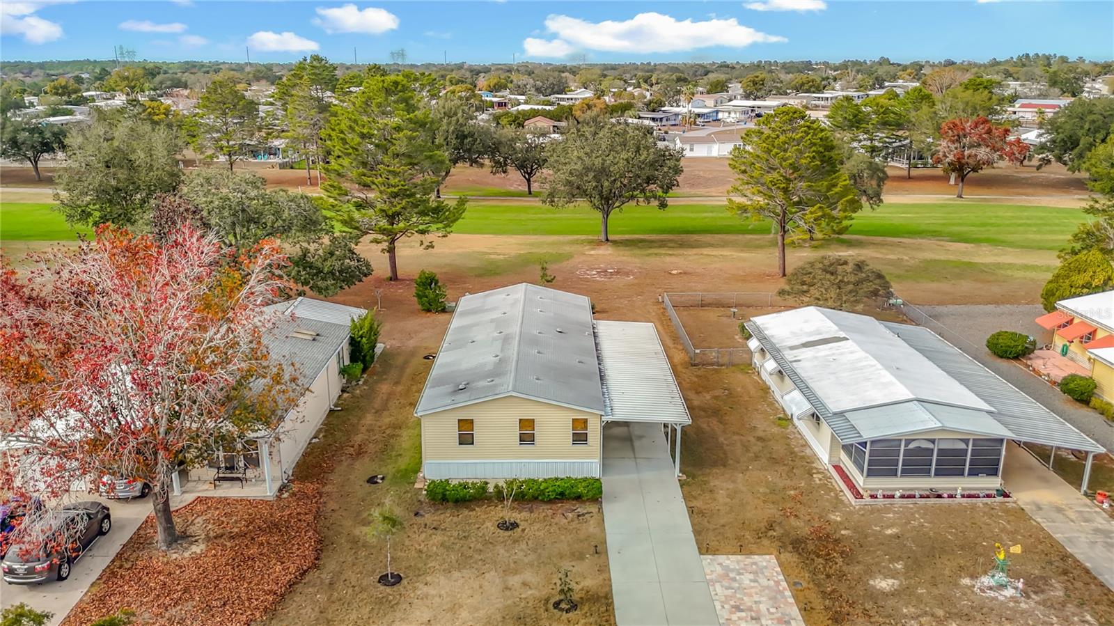 Image 4 of 58 For 15461 Brookridge Boulevard