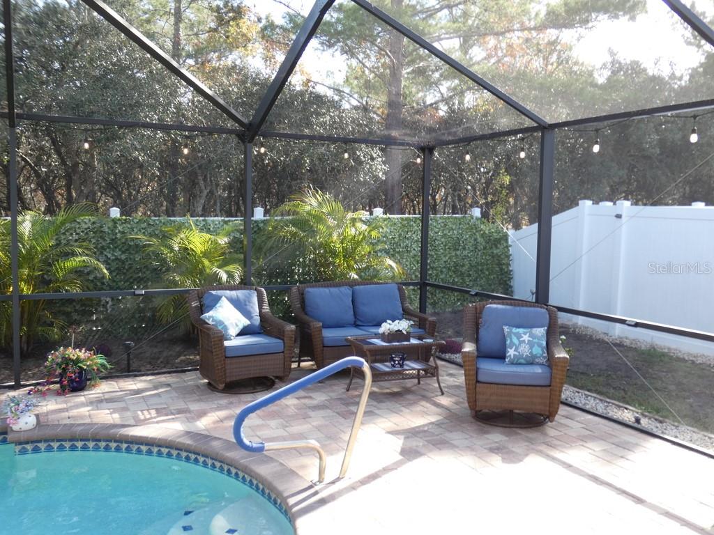 Listing photo id 14 for 3604 Windance Avenue