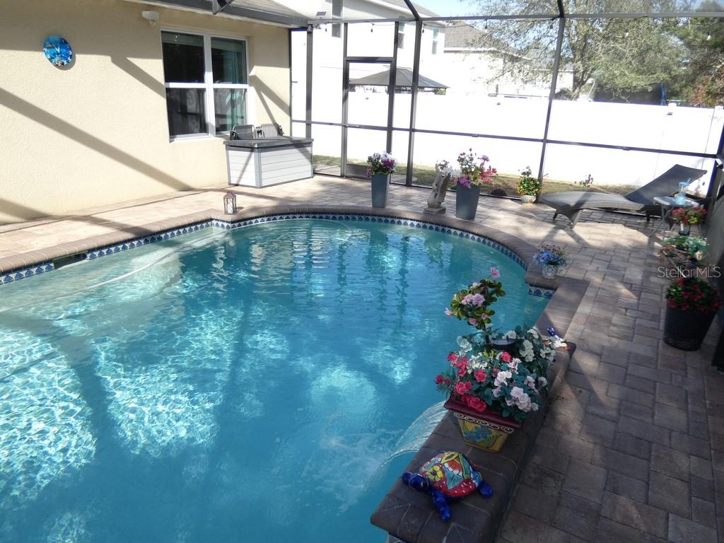 Listing photo id 42 for 3604 Windance Avenue