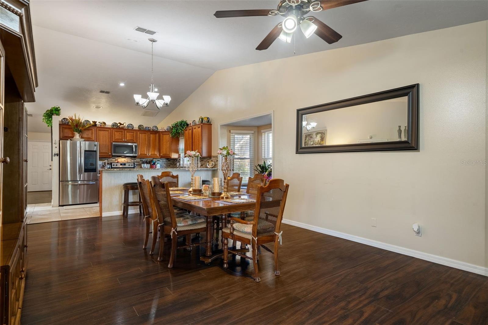 Image 17 of 63 For 10421 Templewood Court