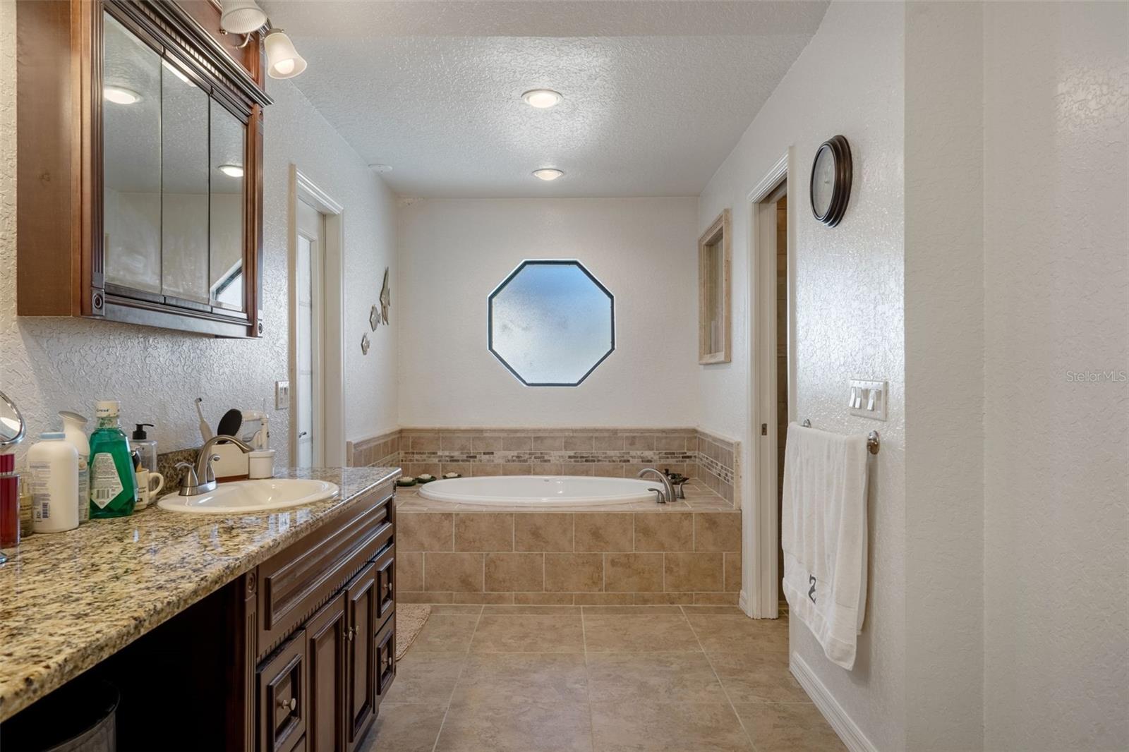 Image 30 of 63 For 10421 Templewood Court