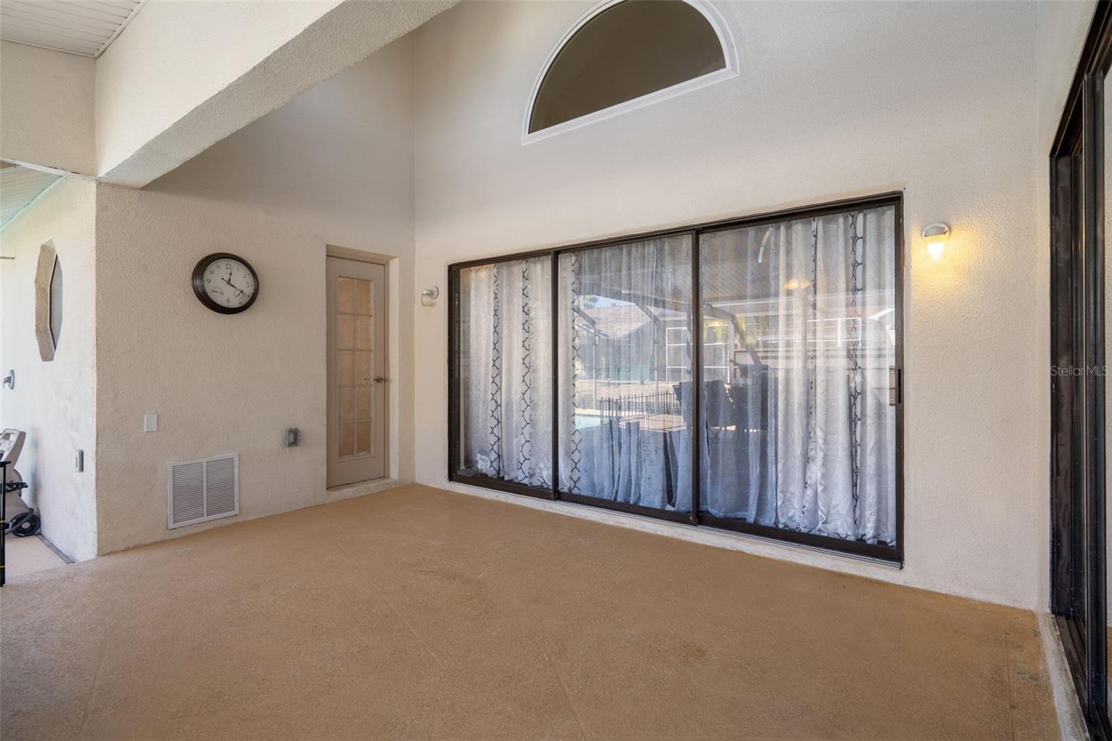 Image 43 of 63 For 10421 Templewood Court