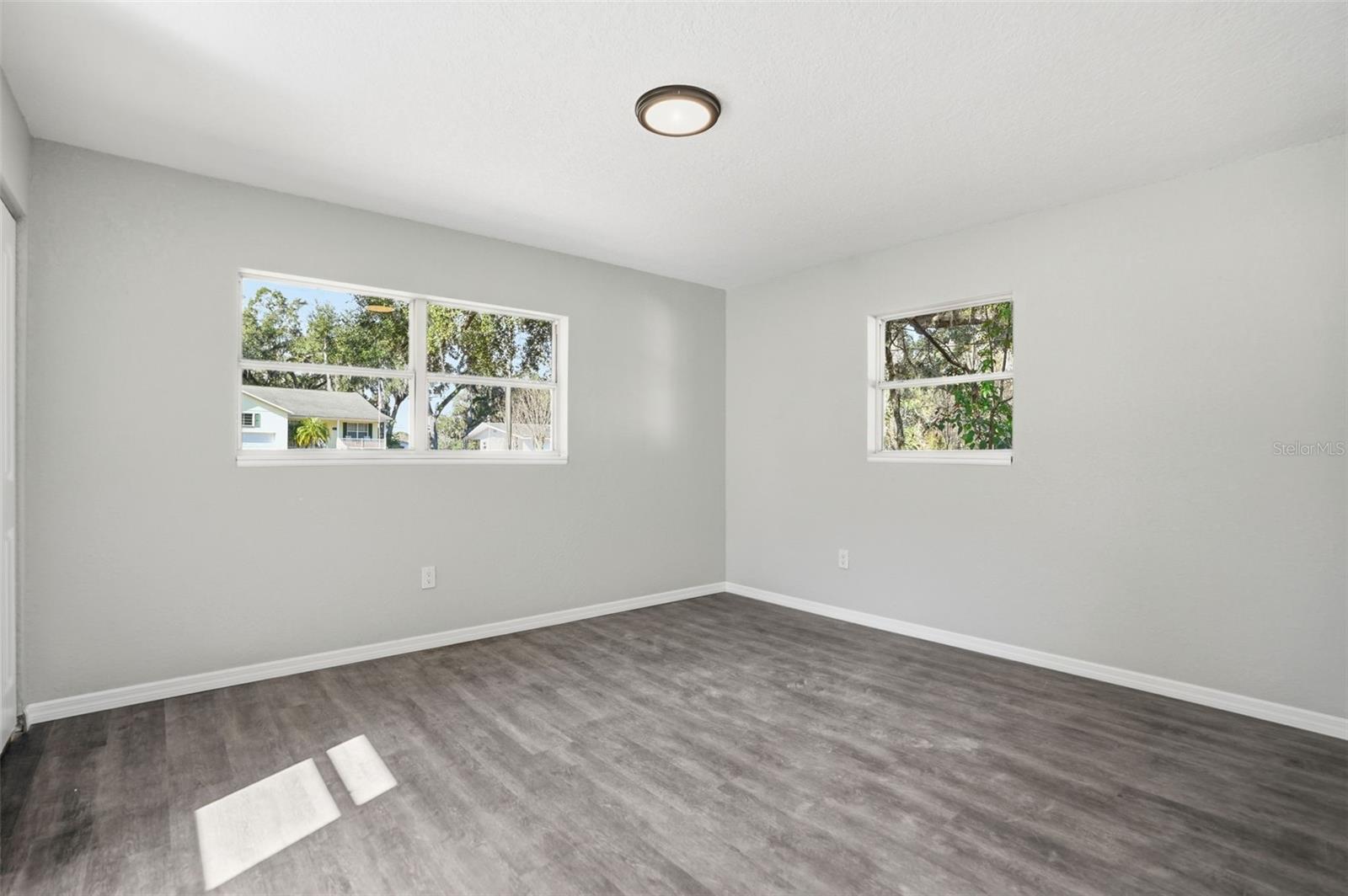 Image 25 of 41 For 4940 Lakewood Drive