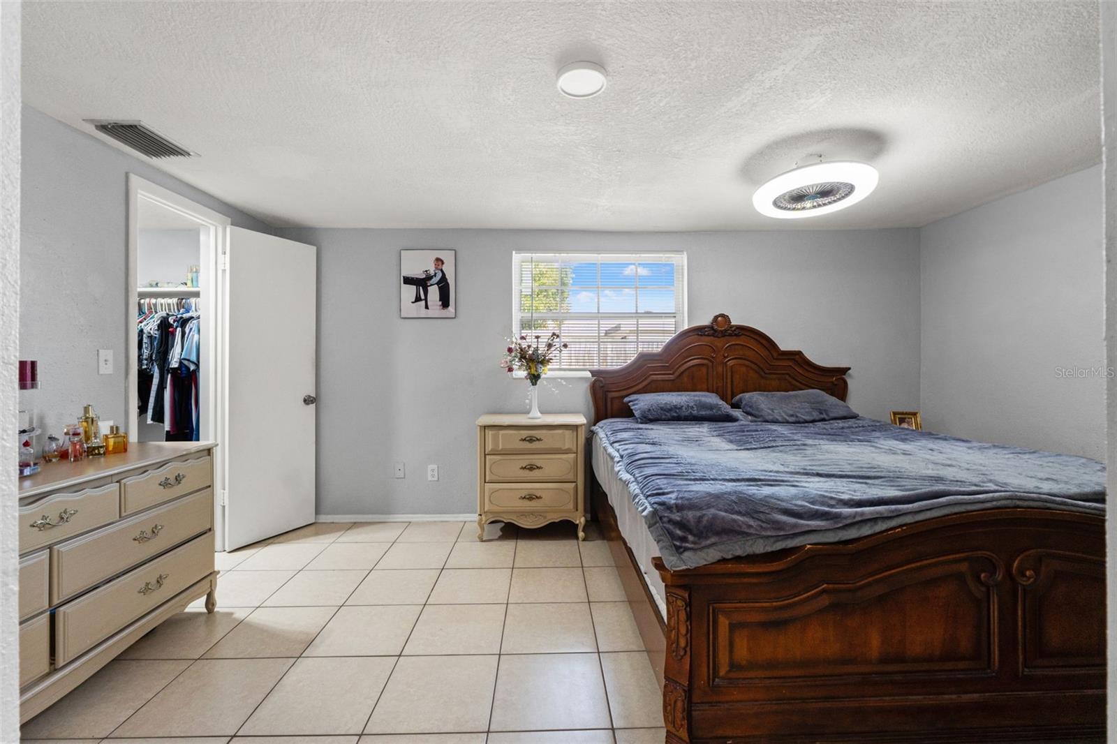 Image 22 of 43 For 3243 Seffner Drive