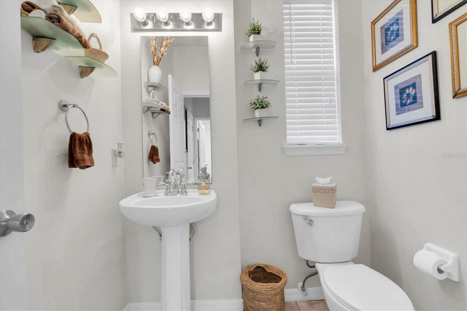 Image 16 of 36 For 8549 Shallow Creek Court