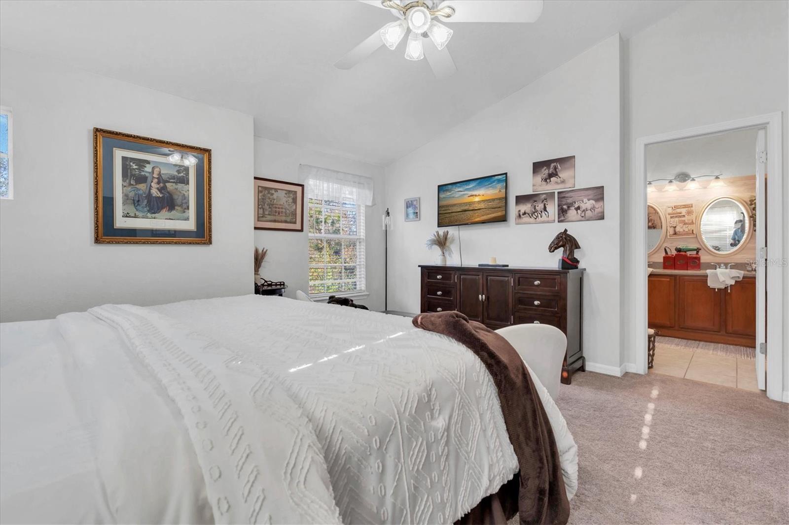 Image 19 of 36 For 8549 Shallow Creek Court