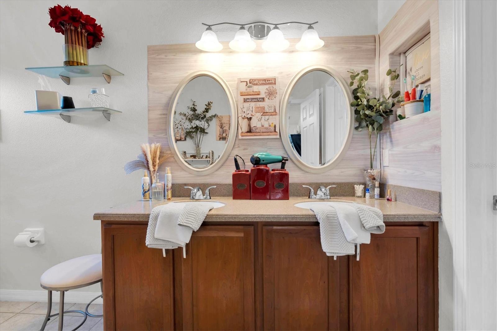 Image 20 of 36 For 8549 Shallow Creek Court