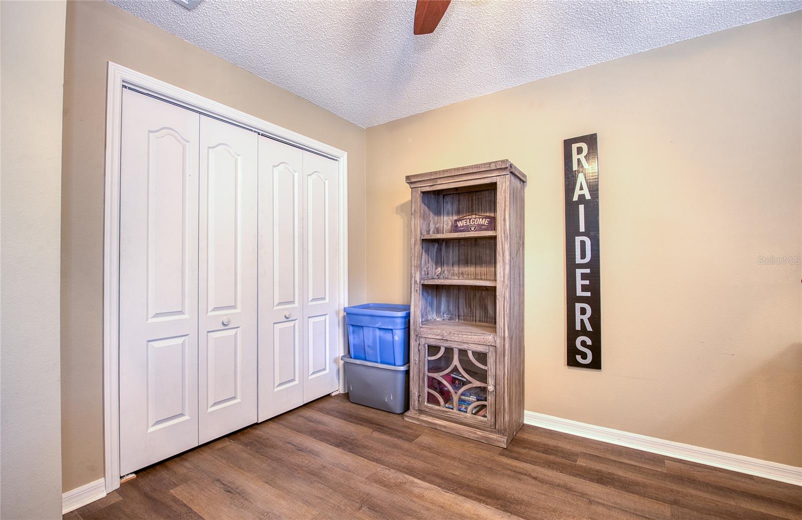 Image 28 of 50 For 18910 Emerald Ridge Drive