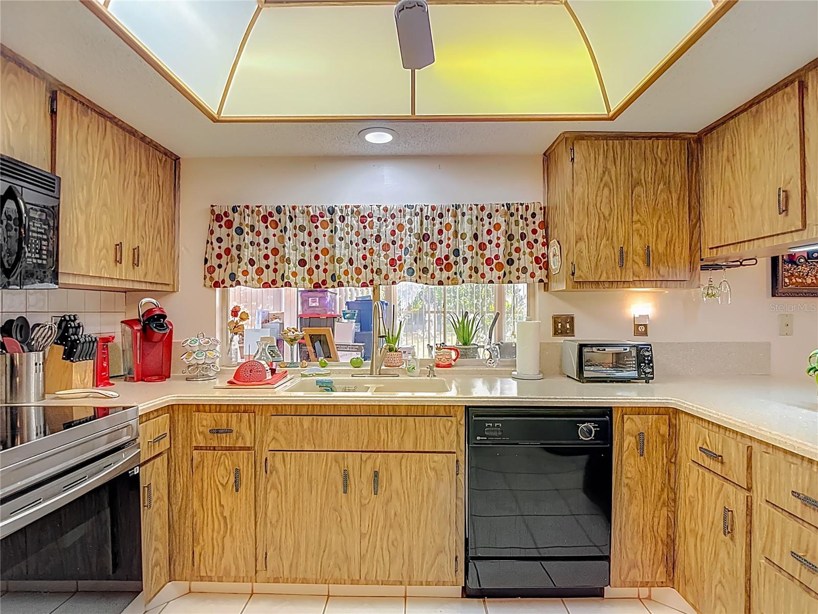 Image 23 of 57 For 12805 Sandburst Lane