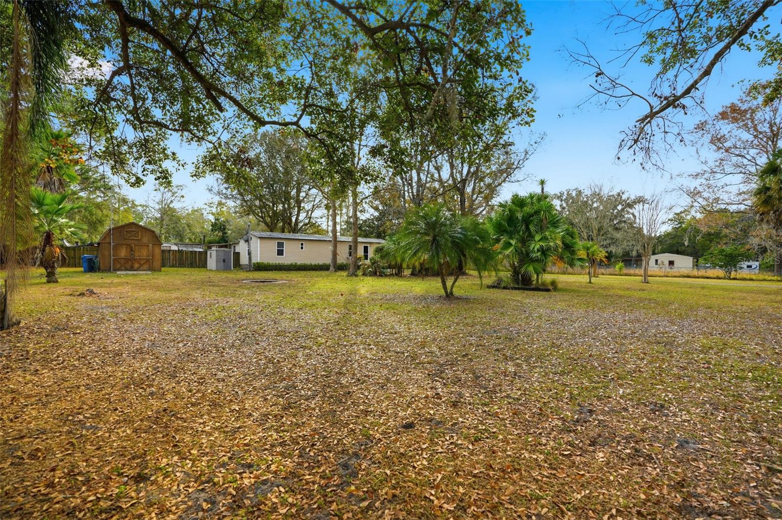 Image 16 of 33 For 18180 Highbury Boulevard