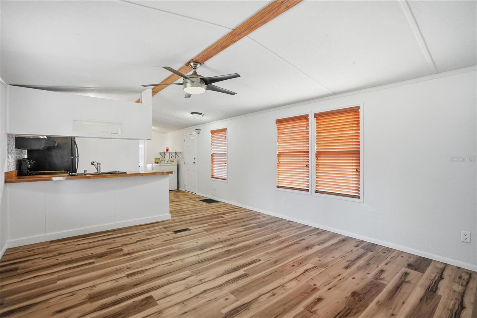 Image 9 of 33 For 18180 Highbury Boulevard