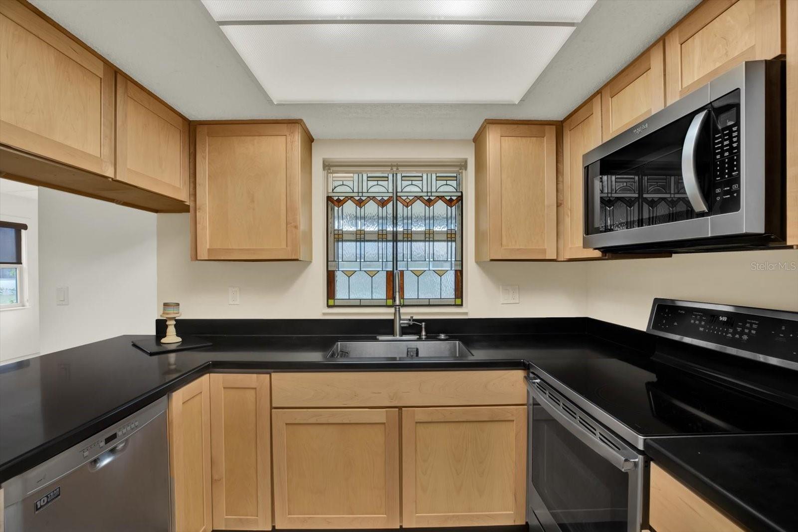 Image 6 of 22 For 31205 Lancewood Drive