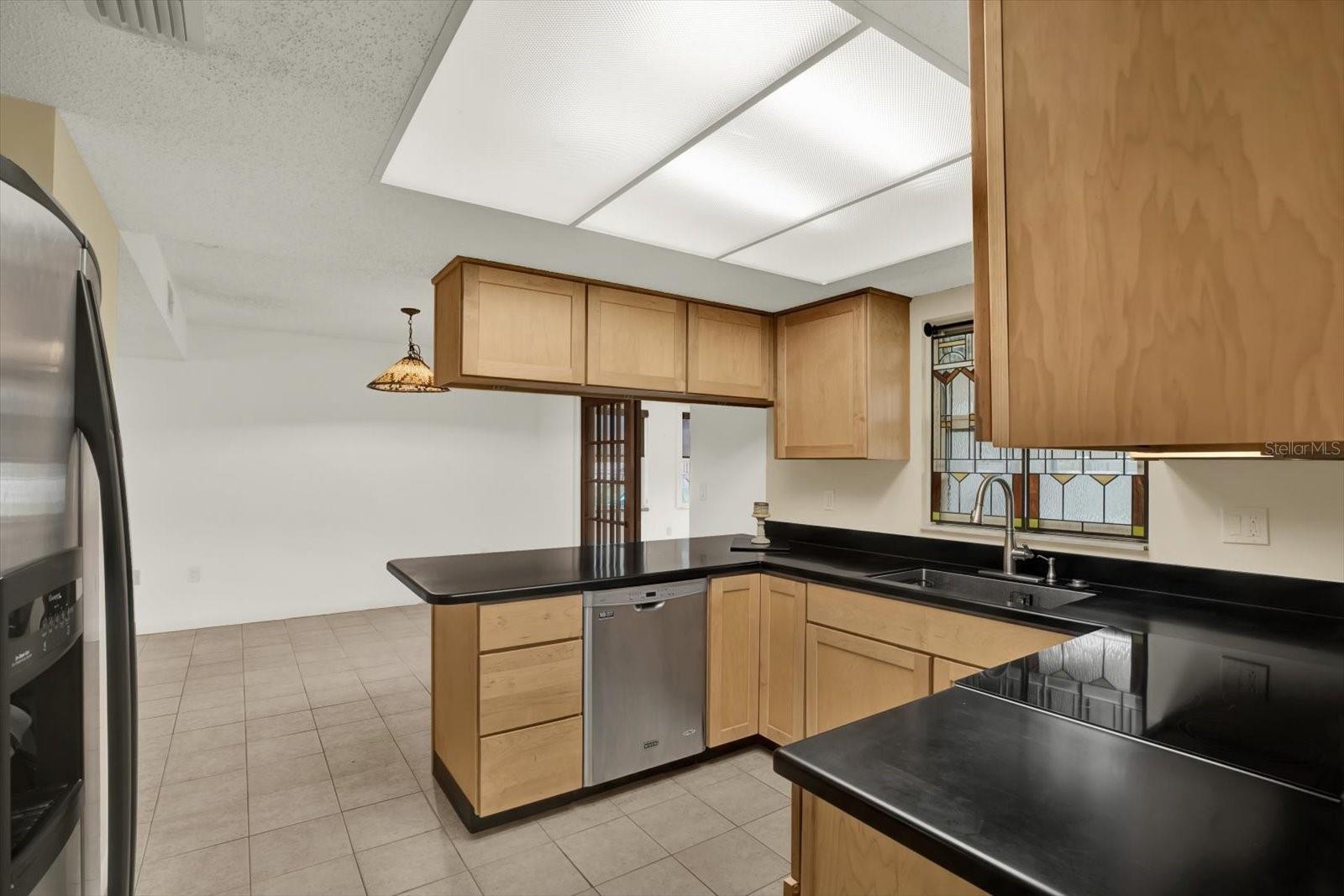 Image 7 of 22 For 31205 Lancewood Drive