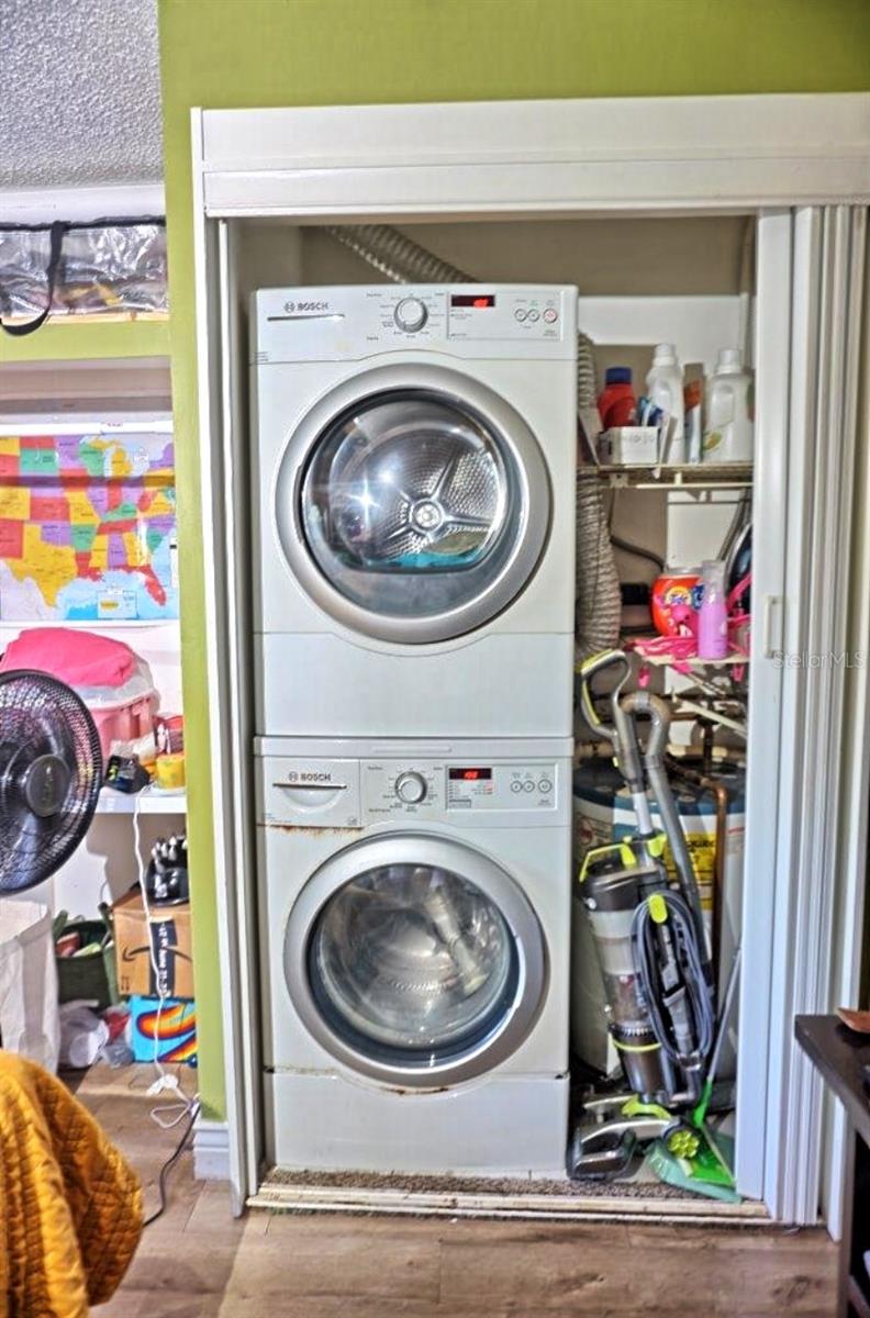 Image 22 of 28 For 1865 Mazo Manor J5