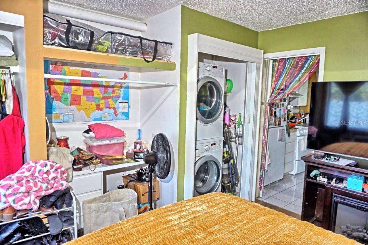 Image 7 of 28 For 1865 Mazo Manor J5